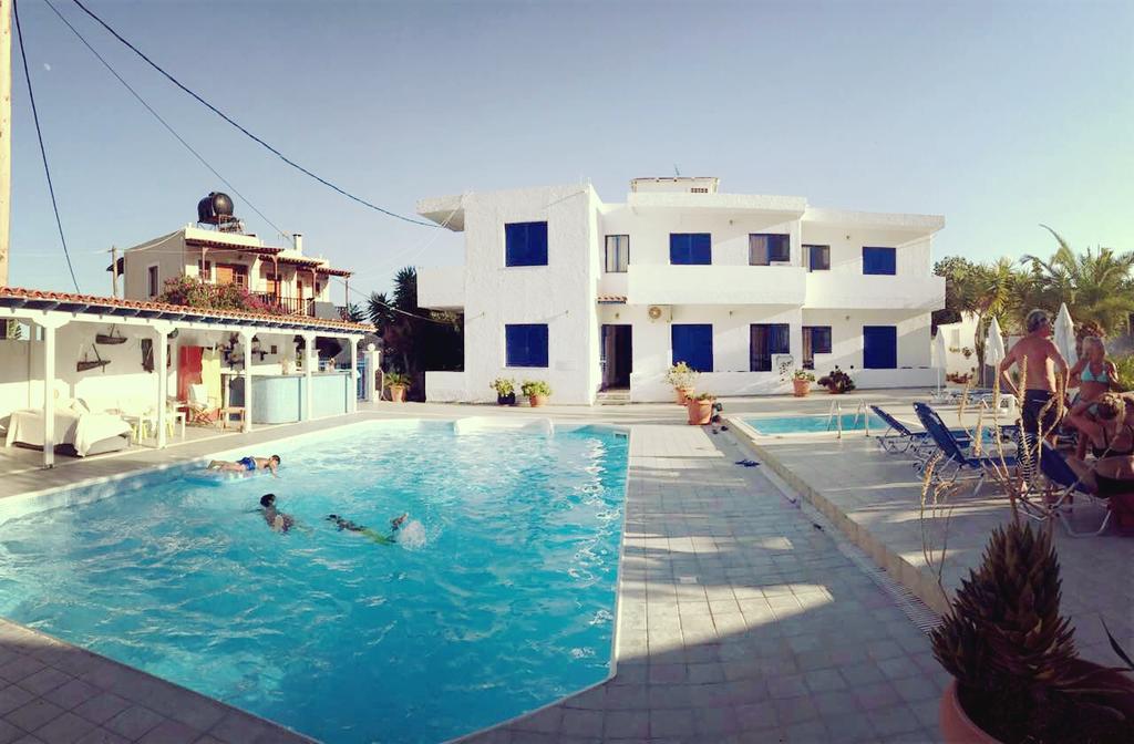 Helios Hotel Agia Marina  Exterior photo